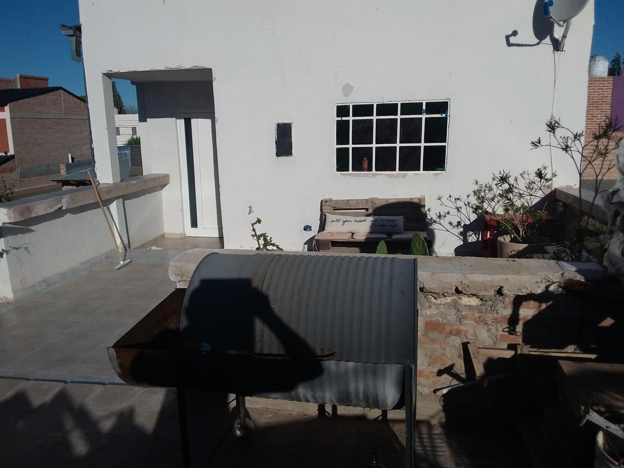 Lupita 3 *